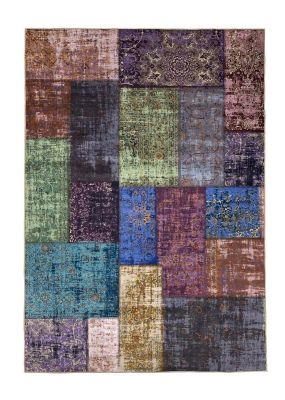 Denna matta heter Patch Multi Patchwork Matta i Multi färg från , tillverkad av Polyester material.