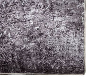 Denna matta heter Patch Grå Patchwork Matta i Grå färg från 690,00 kr, tillverkad av Polyester material.