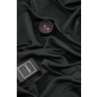 Denna produkten heter Molndans, tillverkad av Polyester material med en vacker Svart färg - SE Mattor