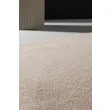 Denna produkten heter Leno, tillverkad av Polyester material med en vacker Beige färg - SE Mattor