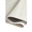 Denna produkten heter Faro, tillverkad av Polyester material med en vacker Offwhite färg - SE Mattor