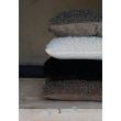 Denna produkten heter Ludde, tillverkad av Polyester material med en vacker Offwhite färg - SE Mattor