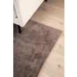 Denna produkten heter Elton, tillverkad av Polyester material med en vacker Brun färg - SE Mattor