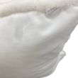 Denna produkten heter Sense, tillverkad av Polyester material med en vacker Offwhite färg - SE Mattor