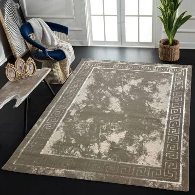 Denna produkten heter Babylon Versace Taupe Modern Matta i Taupe färg från 749,00 kr, tillverkad av Polyester material - SE Mattor