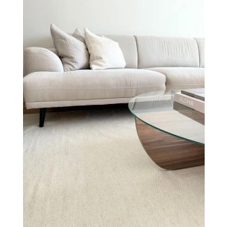 Denna produkten heter Lunda, tillverkad av 80% Ull & 20% Bomull material med en vacker Offwhite färg - SE Mattor