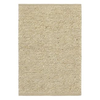 Denna produkten heter Pamel, tillverkad av Ull material med en vacker Beige färg - SE Mattor