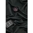 Denna produkten heter Molndans, tillverkad av Polyester material med en vacker Svart färg - SE Mattor