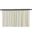 Denna produkten heter Kristallglans, tillverkad av Polyester material med en vacker Offwhite färg - SE Mattor