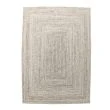 Denna produkten heter Savio, tillverkad av Polypropylen material med en vacker Beige färg - SE Mattor