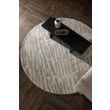 Denna produkten heter Lira, tillverkad av Polyester material med en vacker Beige färg - SE Mattor