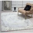 Denna produkten heter Art Versace Stamp, tillverkad av Polypropylen material med en vacker Guld färg - SE Mattor
