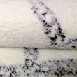 Denna produkten heter Belfaa, tillverkad av Polyester material med en vacker Kräm färg - SE Mattor