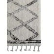 Denna produkten heter Belfaa, tillverkad av Polyester material med en vacker Kräm färg - SE Mattor