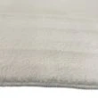 Denna produkten heter Cat, tillverkad av Polyester material med en vacker Beige färg - SE Mattor