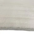 Denna produkten heter Cat, tillverkad av Polyester material med en vacker Beige färg - SE Mattor