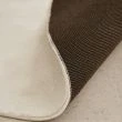 Denna produkten heter Cat, tillverkad av Polyester material med en vacker Offwhite färg - SE Mattor