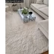 Denna produkten heter Cat, tillverkad av Polyester material med en vacker Offwhite färg - SE Mattor