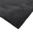 Denna produkten heter Cat, tillverkad av Polyester material med en vacker Svart färg - SE Mattor
