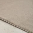 Denna produkten heter Cat, tillverkad av Polyester material med en vacker Taupe färg - SE Mattor