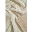 Denna produkten heter Cat, tillverkad av Polyester material med en vacker Beige färg - SE Mattor