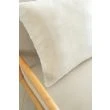 Denna produkten heter Cat, tillverkad av Polyester material med en vacker Beige färg - SE Mattor