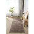 Denna produkten heter Fluffy, tillverkad av Polyester material med en vacker Taupe färg - SE Mattor