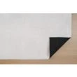 Denna produkten heter Fluffy, tillverkad av Polyester material med en vacker Offwhite färg - SE Mattor