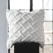 Denna produkten heter Havanna, tillverkad av Polyester material med en vacker Offwhite färg - SE Mattor