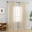 Denna produkten heter Kristina, tillverkad av Polyester material med en vacker Beige färg - SE Mattor