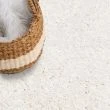 Denna produkten heter Lazy, tillverkad av Polypropylen material med en vacker Offwhite färg - SE Mattor