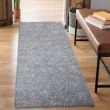 Denna produkten heter Lazy, tillverkad av Polypropylen material med en vacker Grå färg - SE Mattor