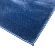 Denna produkten heter Luster, tillverkad av Polyester material med en vacker Blå färg - SE Mattor