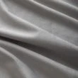 Denna produkten heter Mathilde, tillverkad av Polyester material med en vacker Silver färg - SE Mattor