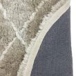 Denna produkten heter Meknes, tillverkad av Polyester material med en vacker Beige färg - SE Mattor