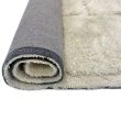 Denna produkten heter Moody Logic, tillverkad av Polyester material med en vacker Vit färg - SE Mattor