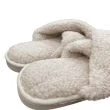 Denna produkten heter Mysa, tillverkad av Polyester material med en vacker Offwhite färg - SE Mattor