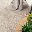 Denna produkten heter Norrsken, tillverkad av 60% Ull & 40% Bomull material med en vacker Taupe färg - SE Mattor