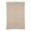 Denna produkten heter Ovelia, tillverkad av Ull material med en vacker Beige färg - SE Mattor