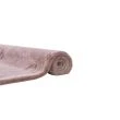 Denna produkten heter Rabbit Fur, tillverkad av Polyester material med en vacker Rosa färg - SE Mattor