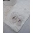 Denna produkten heter Rabbit Eco, tillverkad av Polyester material med en vacker Vit färg - SE Mattor