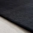 Denna produkten heter Rabbit Eco, tillverkad av Polyester material med en vacker Svart färg - SE Mattor