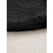 Denna produkten heter Rabbit Fur, tillverkad av Polyester material med en vacker Svart färg - SE Mattor