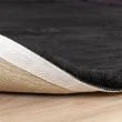 Denna produkten heter Rabbit Fur, tillverkad av Polyester material med en vacker Svart färg - SE Mattor