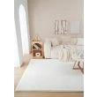 Denna produkten heter Rabbit Lux, tillverkad av Polyester material med en vacker Offwhite färg - SE Mattor