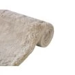 Denna produkten heter Rabbit Fur, tillverkad av Polyester material med en vacker Beige färg - SE Mattor
