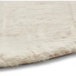 Denna produkten heter Rabbit Fur, tillverkad av Polyester material med en vacker Beige färg - SE Mattor