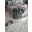 Denna produkten heter Rabbit Fur, tillverkad av Polyester material med en vacker Beige färg - SE Mattor