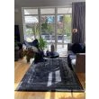 Denna produkten heter Rafty Frame, tillverkad av Polyester & Polypropylen material med en vacker Svart färg - SE Mattor