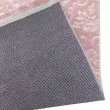 Denna produkten heter Reno Daphne, tillverkad av Polyester material med en vacker Rosa färg - SE Mattor